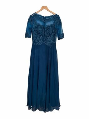 Elegant Navy Lace Appliqué Mother of the Bride Evening Dress